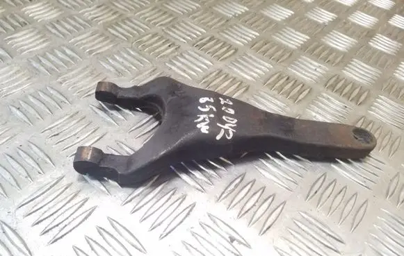 Toyota Previa (XR30, XR40) II Clutch release arm fork 