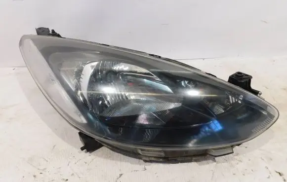 Mazda 2 Headlight/headlamp