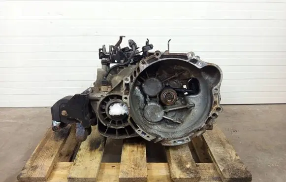 KIA Carens III Manual 6 speed gearbox S620JC