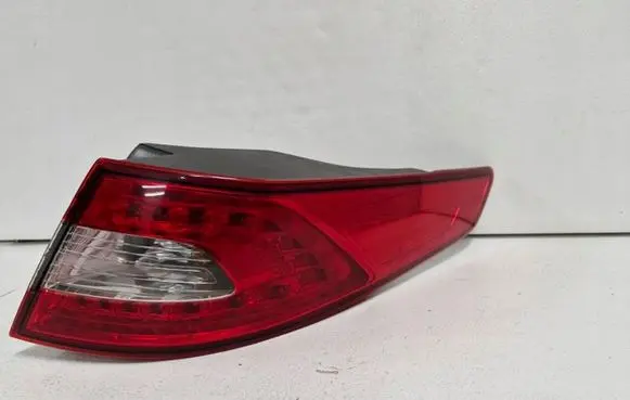 KIA Optima Rear/tail lights 92402-2T0