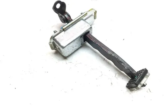 KIA Sorento Front door check strap stopper