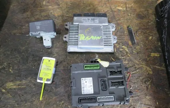 Renault Talisman Engine ECU kit and lock set 237109778R