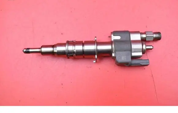 BMW 7 F01 F02 F03 F04 Fuel injector 758904811