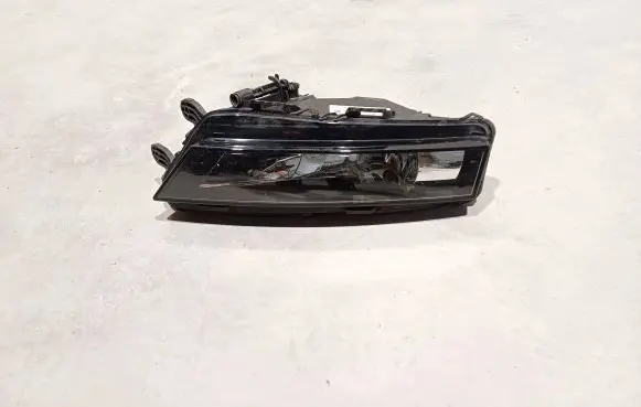 Skoda Octavia Mk3 (5E) Front fog light 5E0941700F