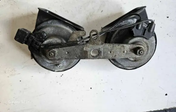 Volvo V50 Horn signal 55306