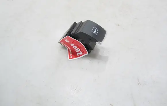 Volkswagen PASSAT B7 Electric window control switch 3C8959855