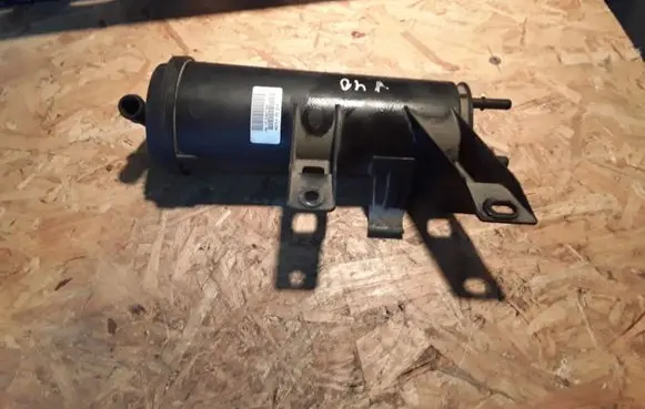 Volvo V40 Active carbon filter fuel vapour canister 31338279