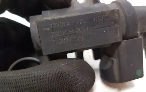 Vacuum valve