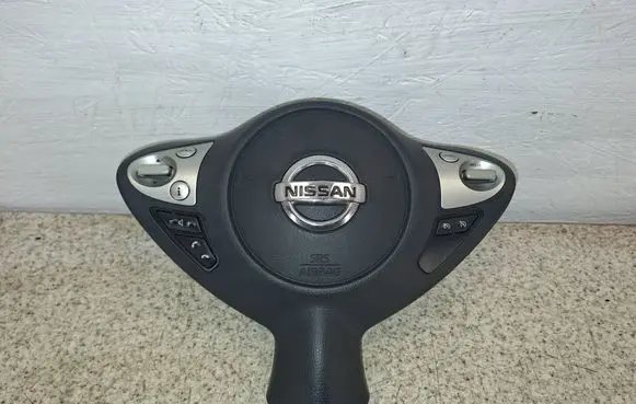 Nissan Juke I F15 Steering wheel airbag 34137659C