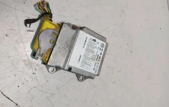Skoda Octavia Mk2 (1Z) Airbag control unit/module 1K0909605R 04H018S2300 5WK43412