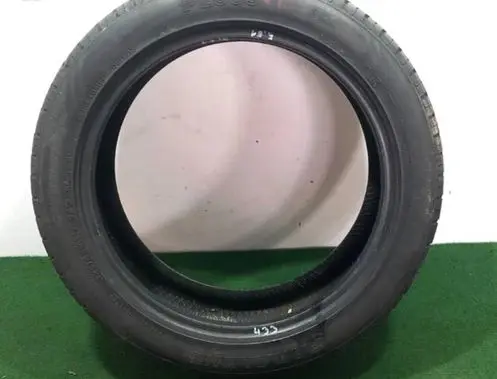 Volkswagen Touran II R17 summer tire 