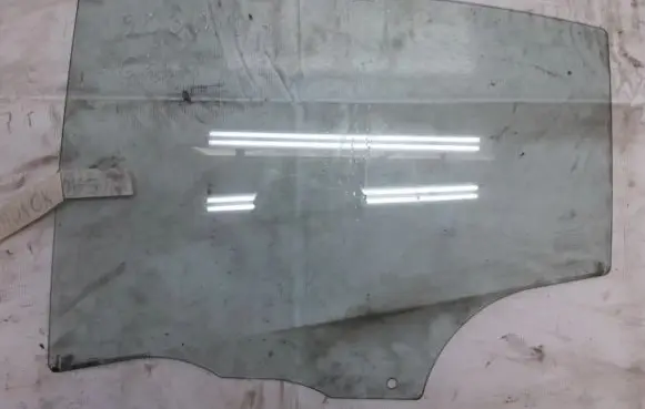 Mazda 3 I Rear door window glass