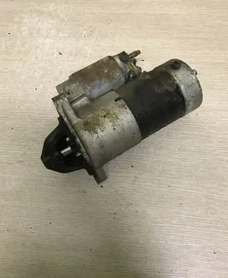 Opel Insignia A Starter motor 55353857