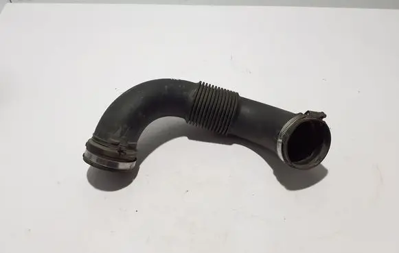 Opel Vivaro Air intake duct part 1105223S01