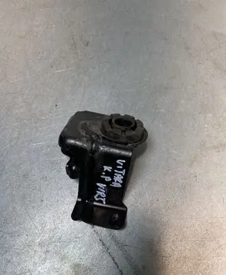 Suzuki Vitara (LY) Radiator mount bracket