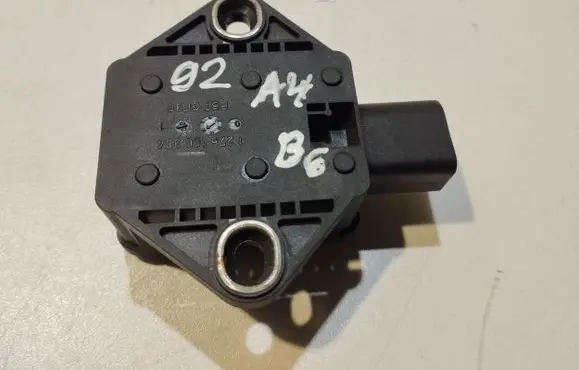 Audi A4 S4 B6 8E 8H ESP acceleration yaw rate sensor 8E0907637A 0265005245