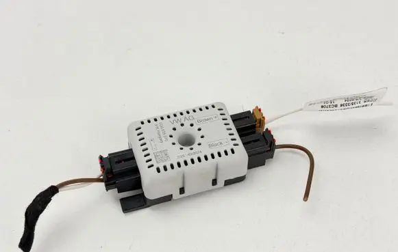Cupra Formentor Aerial antenna amplifier 5q0035570 5ff971175a