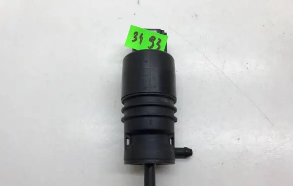 BMW X5 E70 Windscreen/windshield washer pump 6934160 3240479 13264011