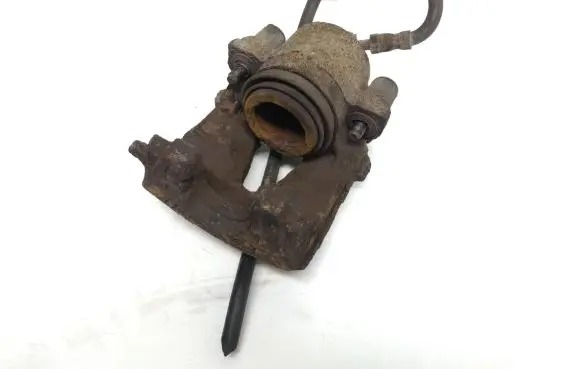 Volkswagen Golf V Front brake caliper