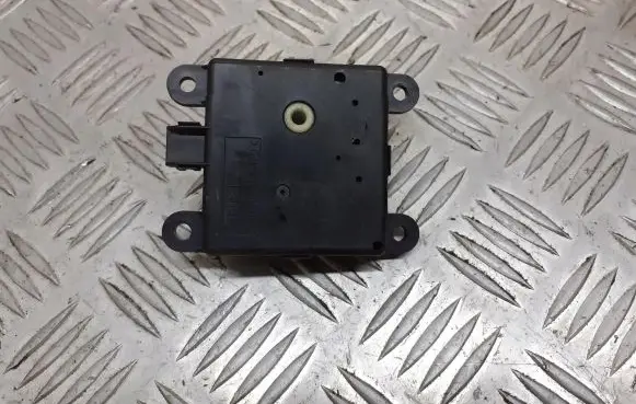 Nissan Almera N16 A/C air flow flap actuator/motor 3C270-30850