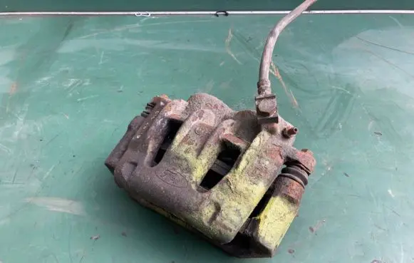 Ford Transit Front brake caliper C152B119