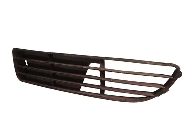 Audi A4 S4 B5 8D Front bumper lower grill 8D0807345B