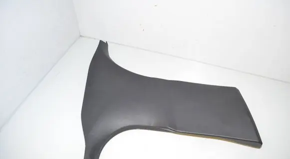 (B) pillar trim (bottom)