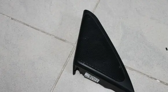 BMW 7 F01 F02 F03 F04 Front door speaker cover trim 7226613