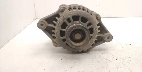 Opel Zafira A Generator/alternator 100A225 UC28K8