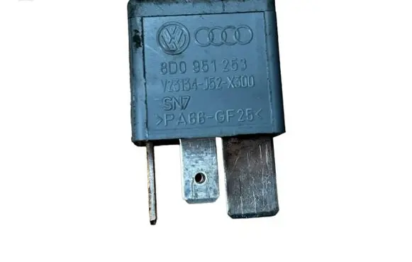 Audi A6 S6 C6 4F Other relay 8D0951253 V23134J52X300