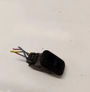 Skoda Octavia Mk2 (1Z) Alarm switch 6Q0962109