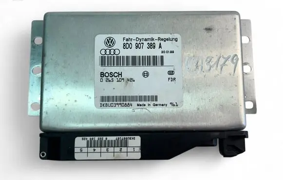Audi A4 S4 B5 8D Engine control unit/module ECU 8D0907389A