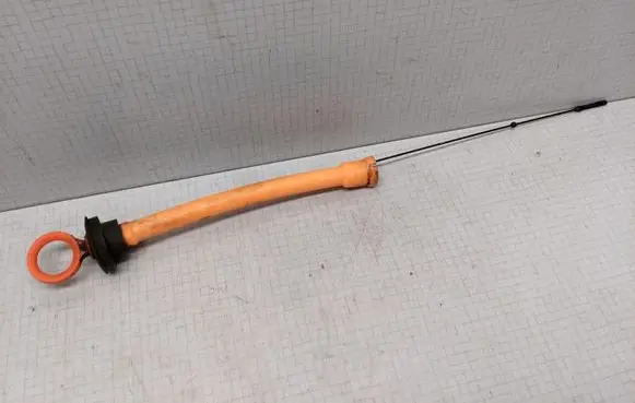 Volkswagen Golf V Oil level dip stick 