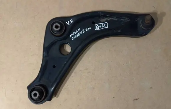 Nissan Qashqai Front control arm H8QY