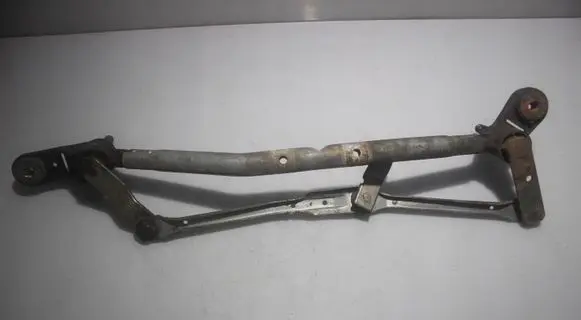 Renault Clio III Front wiper linkage 