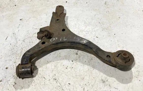 Honda CR-V Front lower control arm/wishbone 