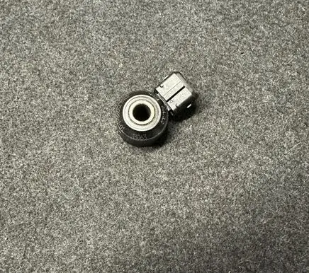 BMW 5 F10 F11 Detonation knock sensor 7598861