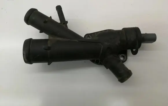 Volkswagen Caddy Engine coolant pipe/hose 03L121131AA