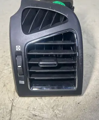 Chevrolet Captiva Dashboard air vent grill cover trim 95192169