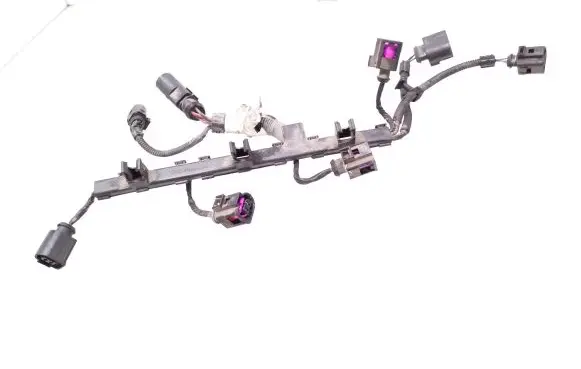 Volkswagen PASSAT B6 Fuel injector wires 06F971824E