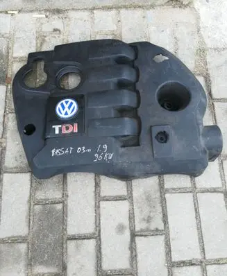 Volkswagen PASSAT B5.5 Engine cover (trim) 0134272AD
