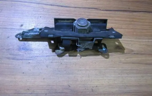 Peugeot 406 Tailgate/trunk/boot exterior handle