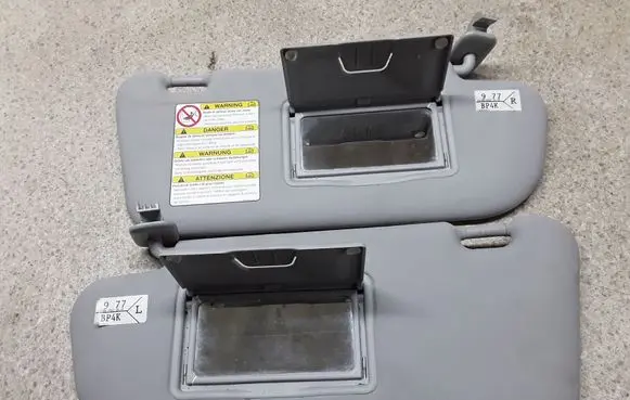 Sun visor