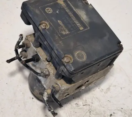 Volkswagen Golf IV ABS Pump 1J0907379G FMU8D12F70 10094903103