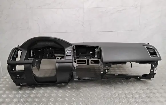 Volvo XC60 Dashboard 8632323