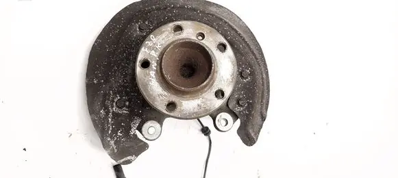 BMW 1 F20 F21 Front wheel hub
