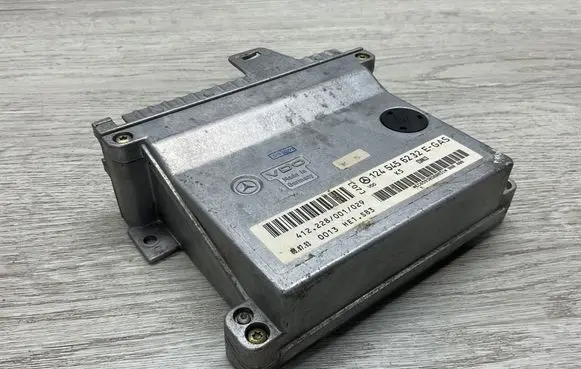 Mercedes-Benz E W124 Engine control unit/module 1245456232