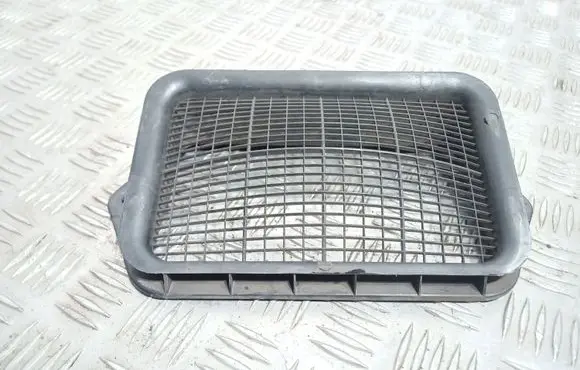 Volkswagen PASSAT B7 Other engine bay part 1K0815479B