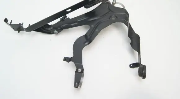 Audi Q7 4L Webasto auxiliary heater mount bracket 7L0819750G