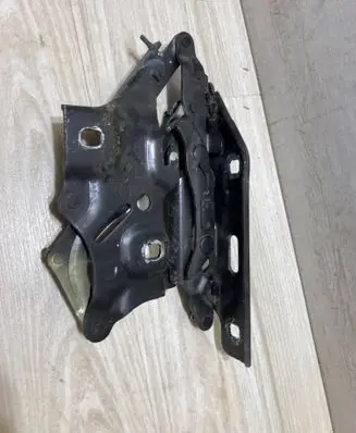 Audi A5 Engine bonnet/hood hinges 8W6823301E